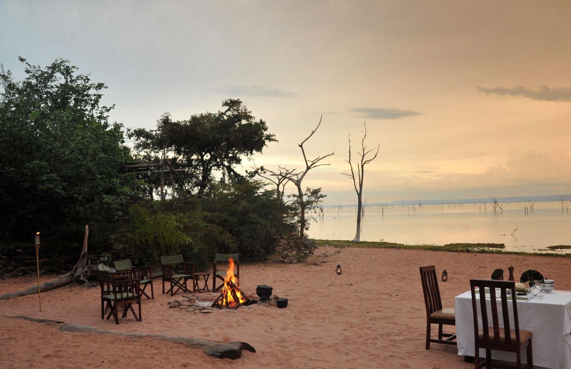 Changa Safari Camp Matusadona National Park ภายนอก รูปภาพ