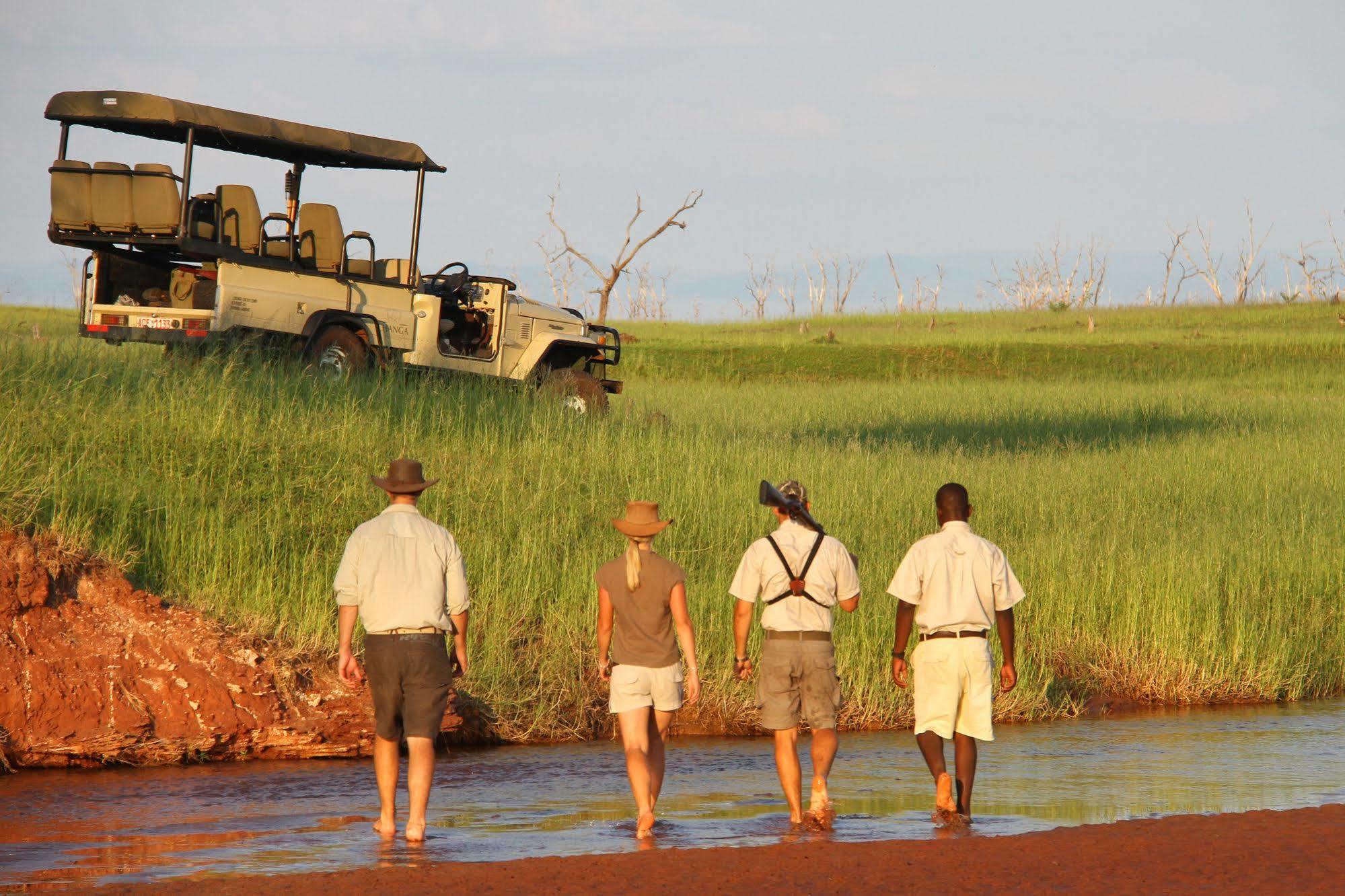 Changa Safari Camp Matusadona National Park ภายนอก รูปภาพ